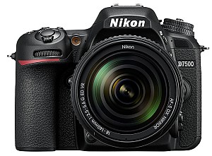 Nikon D 7500 Kit AF-S 18-140mm DX ED VR